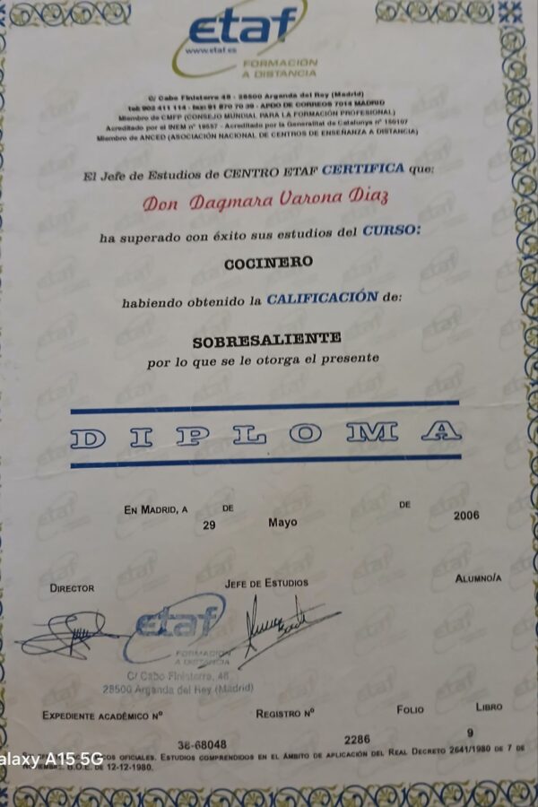 trabajo en cocina Esapañola desde el año 1994 y lo estudie en el 2006
